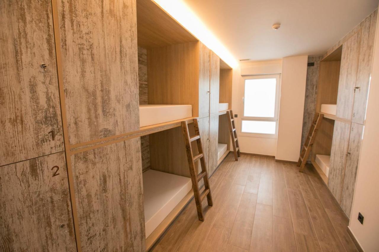 Thostel Сантьяго-де-Компостела Экстерьер фото